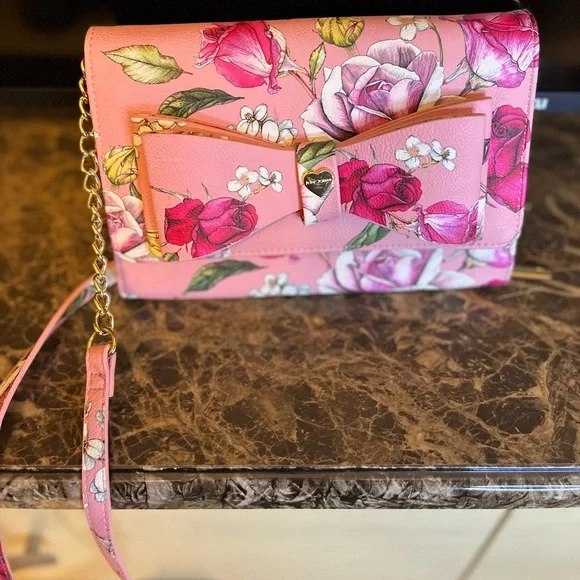 Betsey Johnson Floral Pink Crossbody Bag - Picture 2 of 9